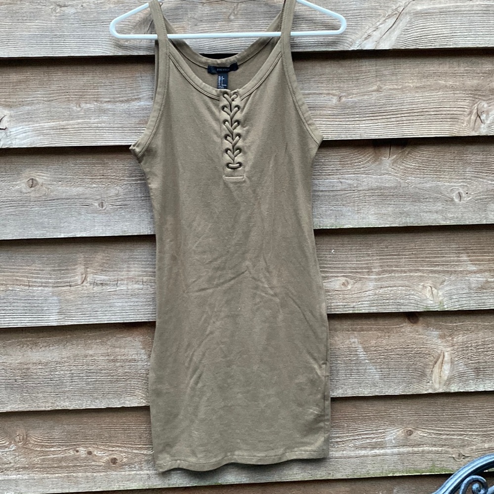 Sleeveless dress